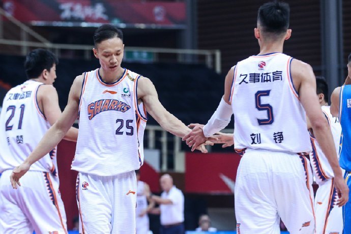 包含四川球员伤愈复出，或将对球队发挥有所帮助的词条