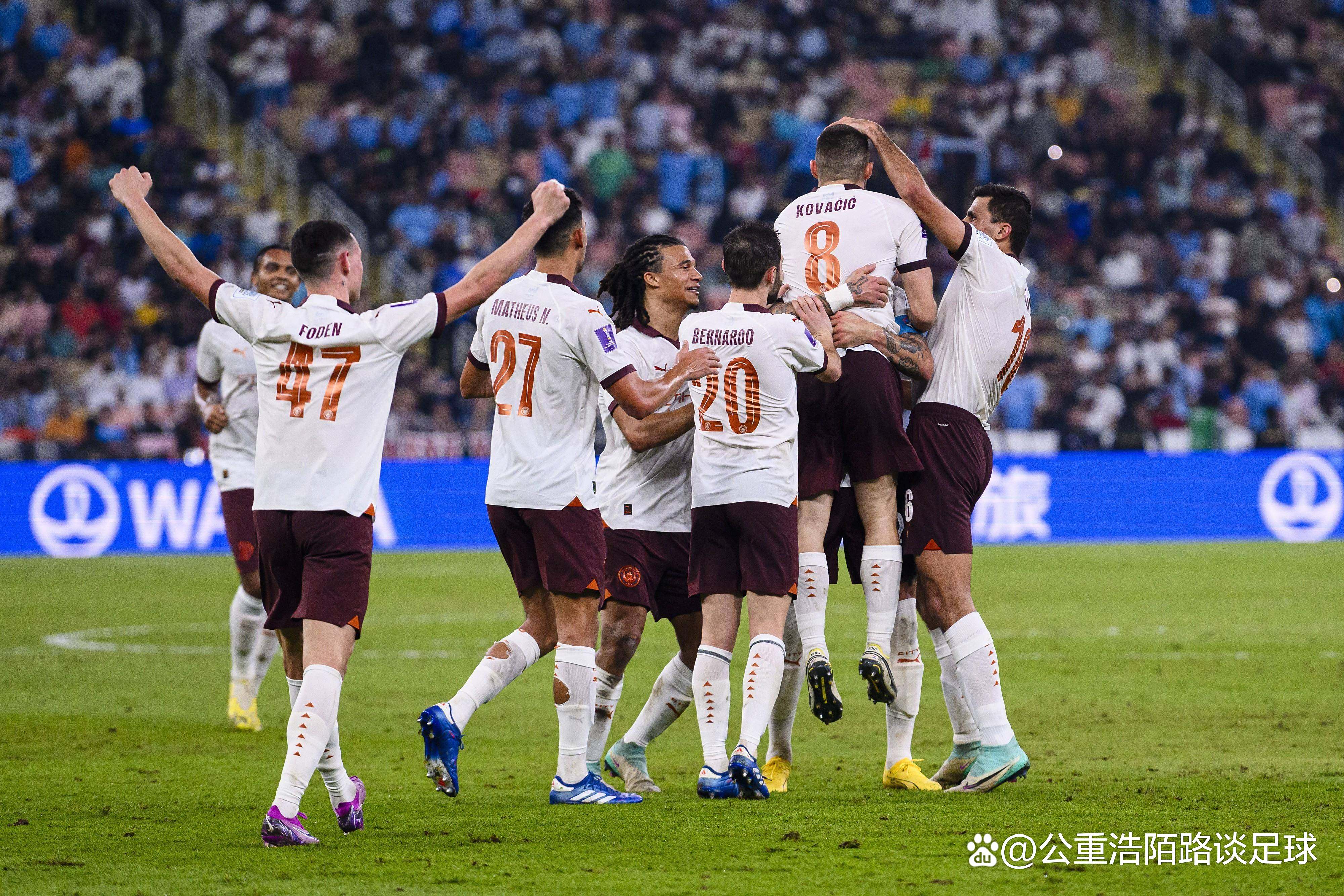 开云体育登录-紧张对决，足球赛场上胜者将晋级下一轮！