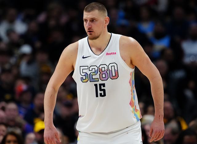 开拓者惨遭溃败，猛龙胜出