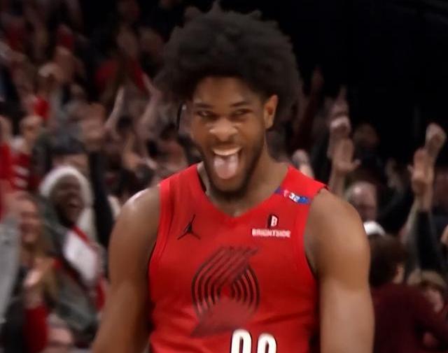 活塞击败国王,取得胜利 活塞击败国王,取得胜利