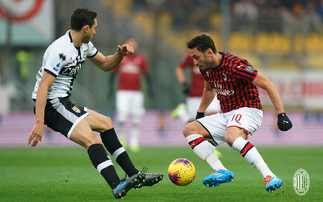 AC米兰绝杀希腊，奥利维耶扛起全队