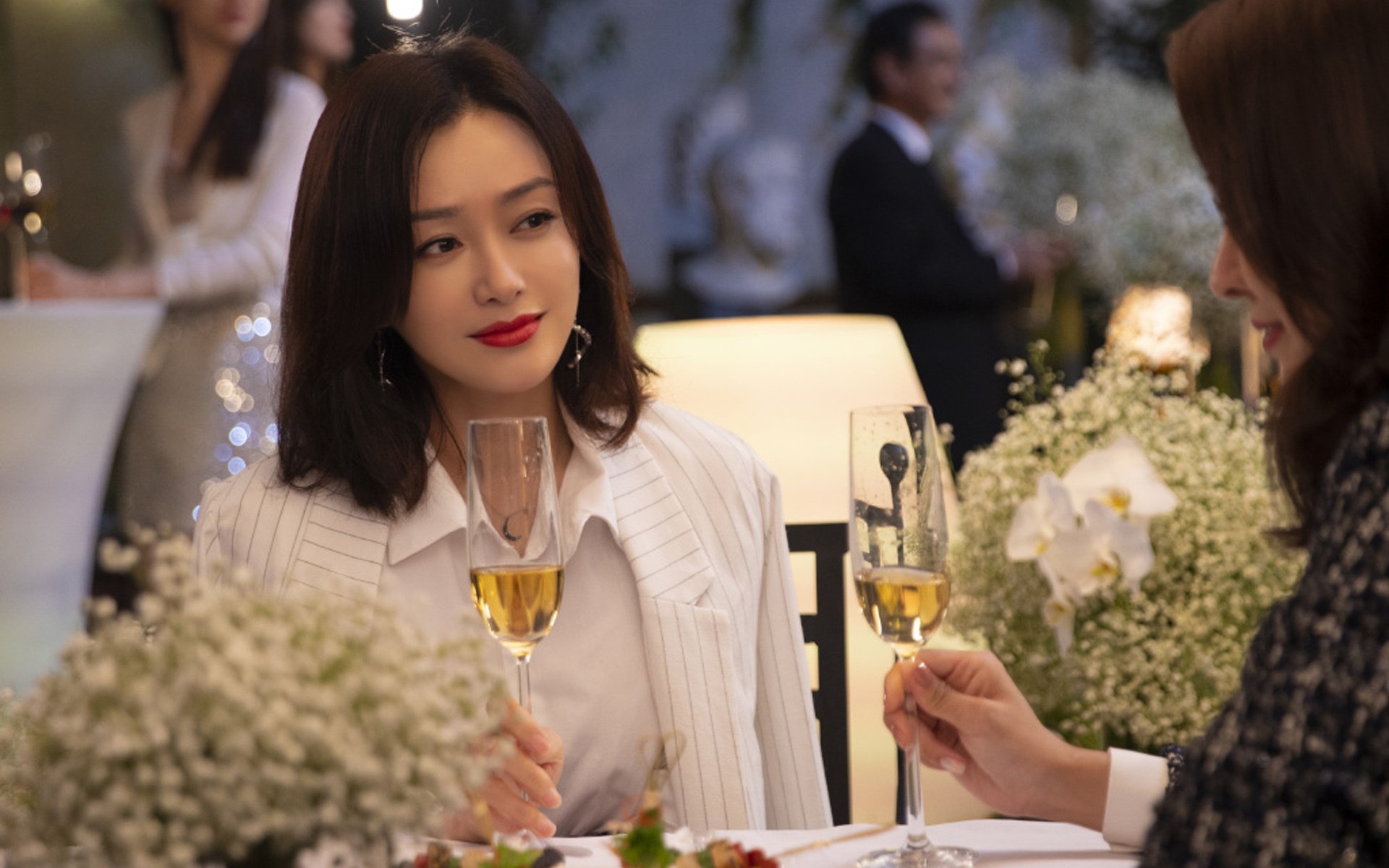 开云体育平台APP-鏖战伊杜纳,巴雷拉关键先生引领多特蒙德逆转比利亚雷亚尔