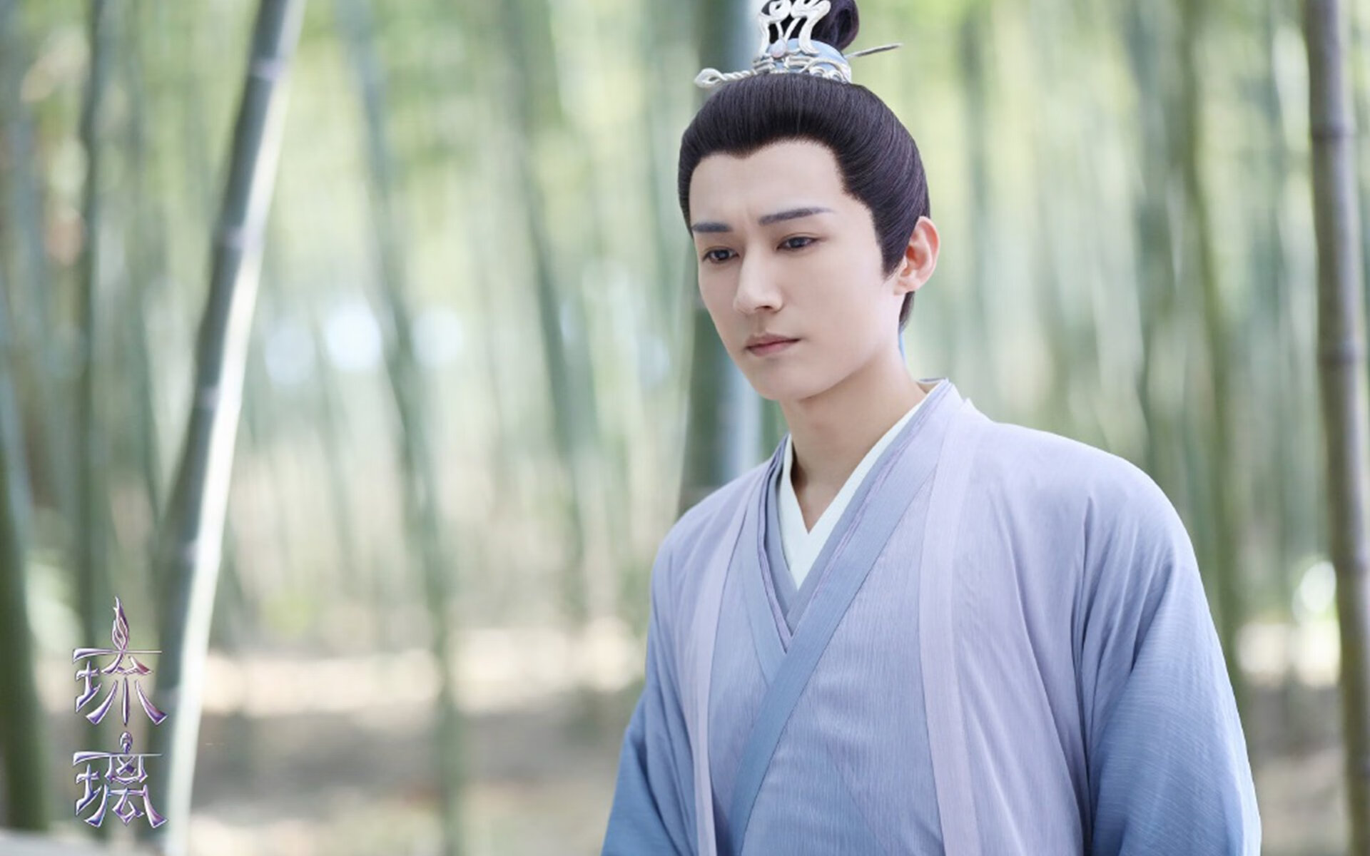 塞维利亚的铁壁封锁与阿拉巴的德甲主宰，足球战术与个人英雄主义的交响