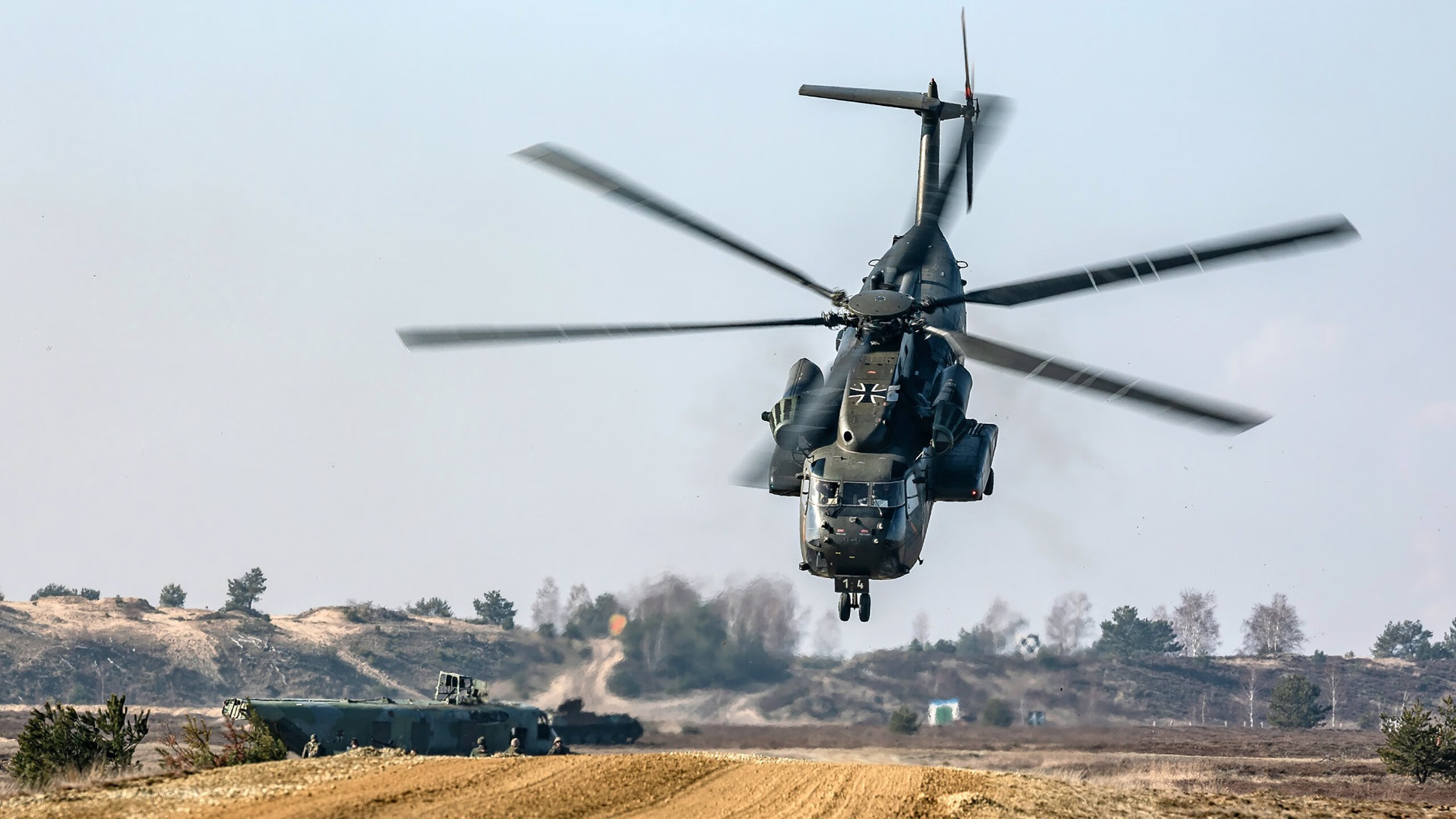 莫兰特关键战手起刀落，黄蜂险胜深圳队迎转折